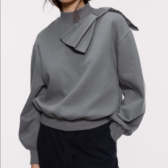 Zara grey/ khaki sweatshirt with tie bow detail - Picture 2 of 3